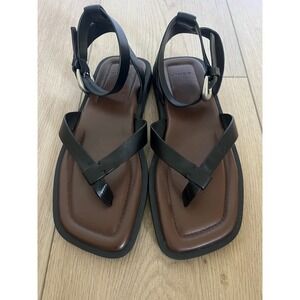 Vince NWOB Samuela Ankle Strap Slip on Sandal. Black.
Womens 6.5